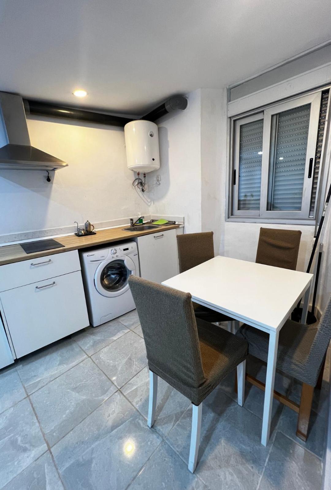 Apartamento Centrico Economico En Berga P1 Lägenhet Exteriör bild